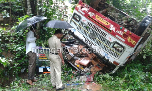 Mangaluru: 16 passengers injured as bus rolls off road at Kateel 5